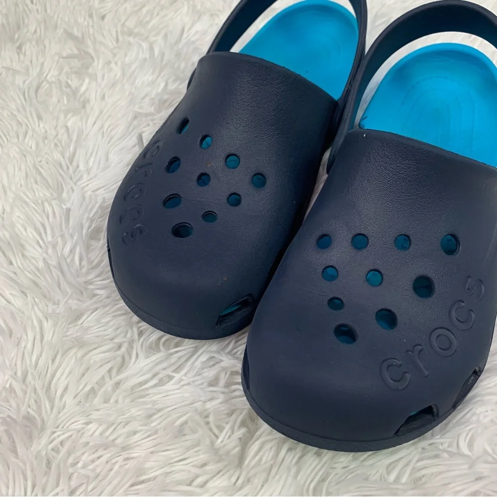 CROCS minor wear