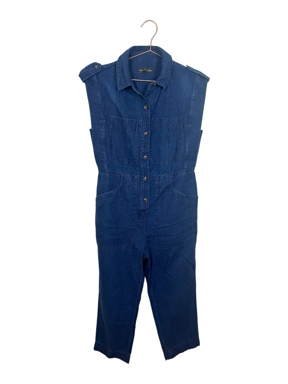 Banana Republic sleeveless button