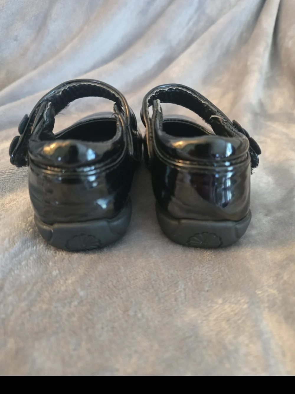 Stride Rite patent black
