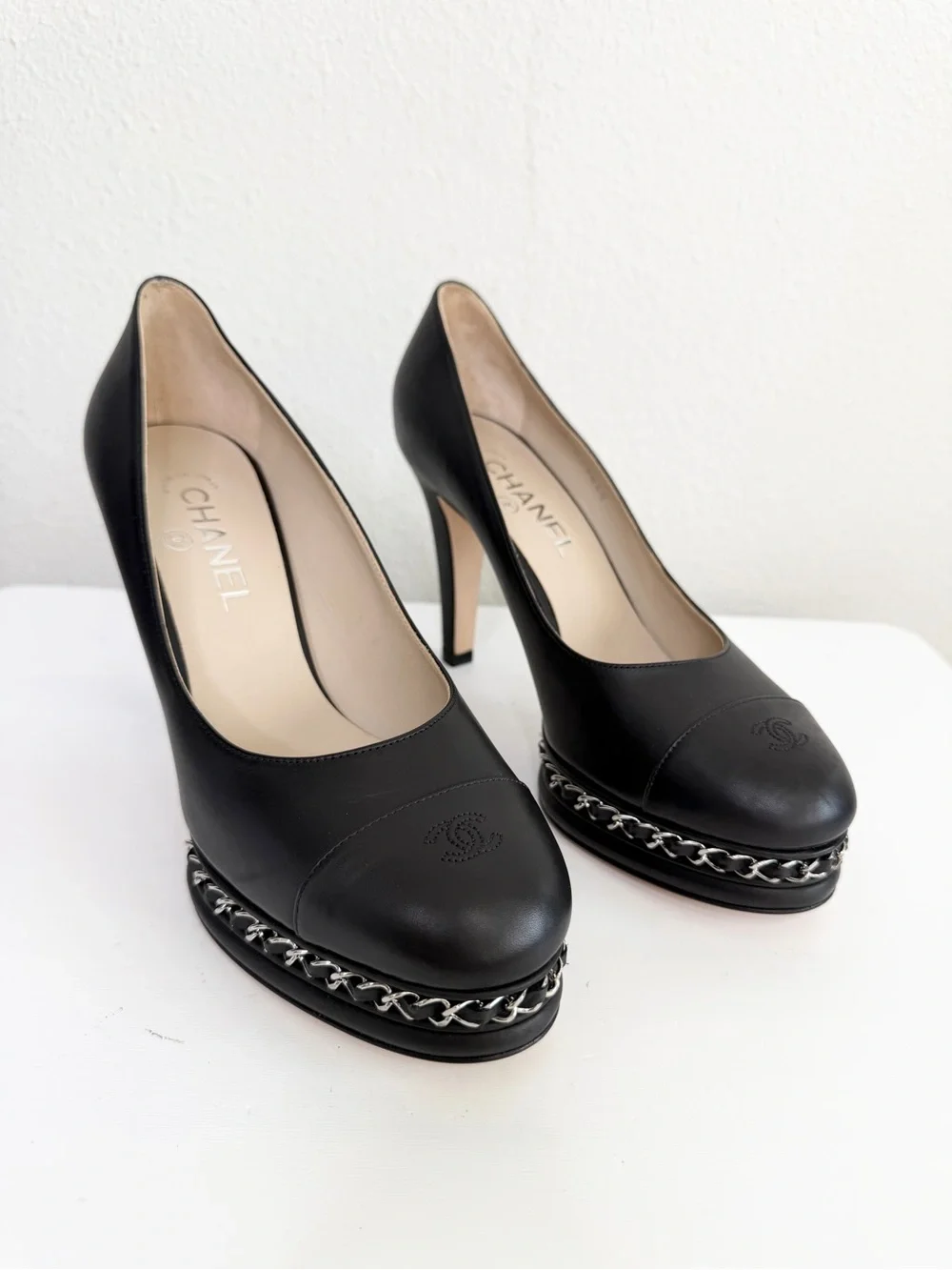 CHANEL preowned excellent