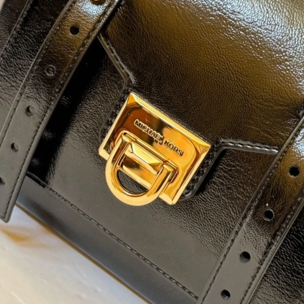 Michael Kors chic versatile