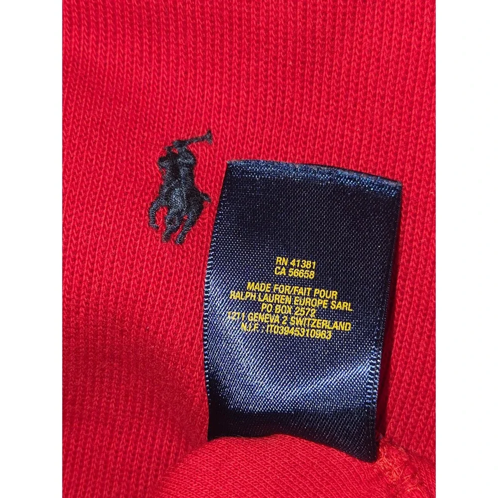 Polo Ralph Lauren embrace vibrant
