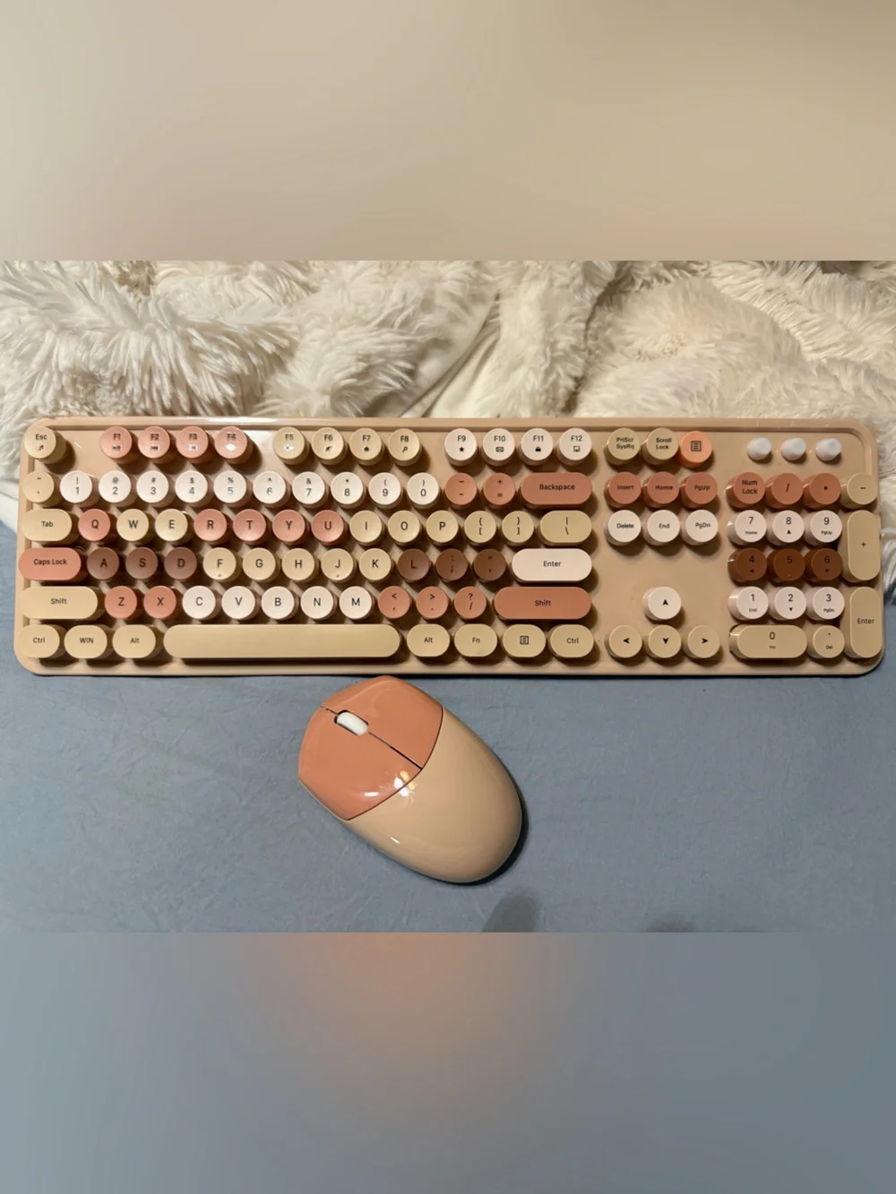 Retro Round-Key Wireless Keyboard and Mouse - Blush & Cream