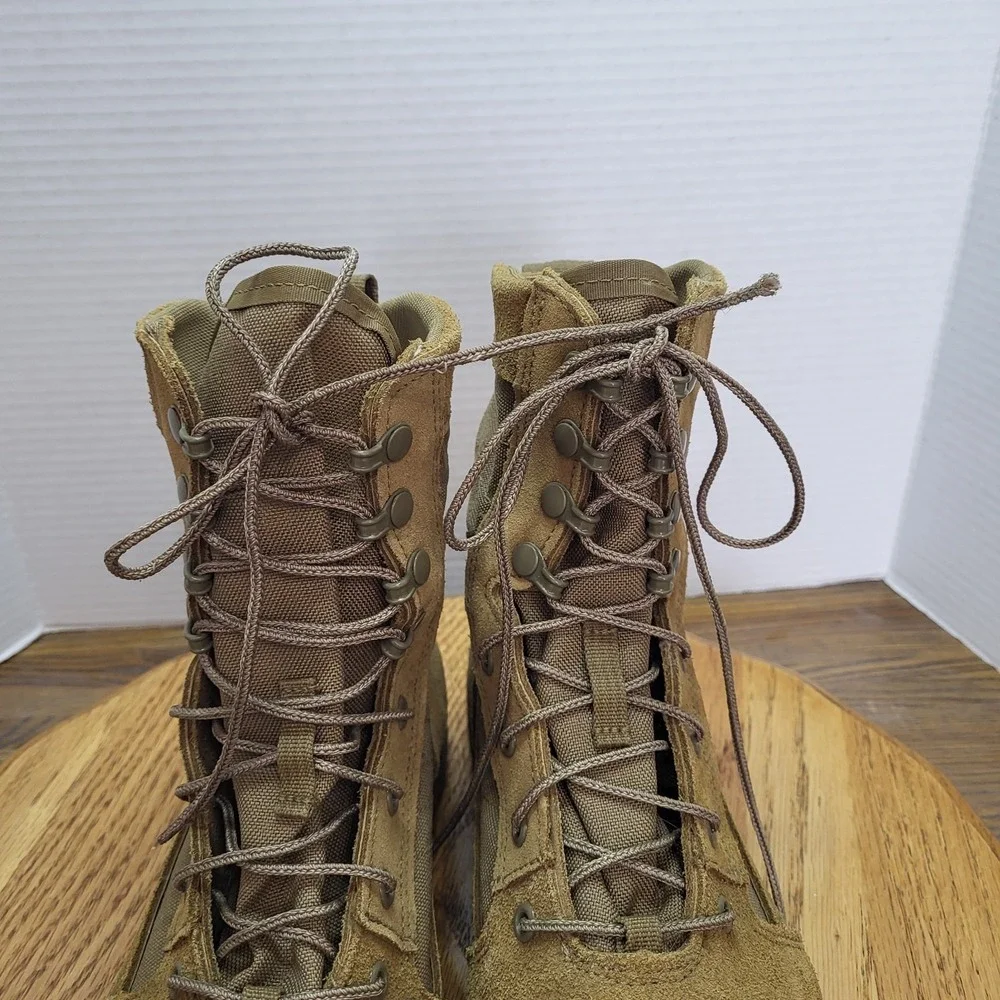 Reebok ultra see owned