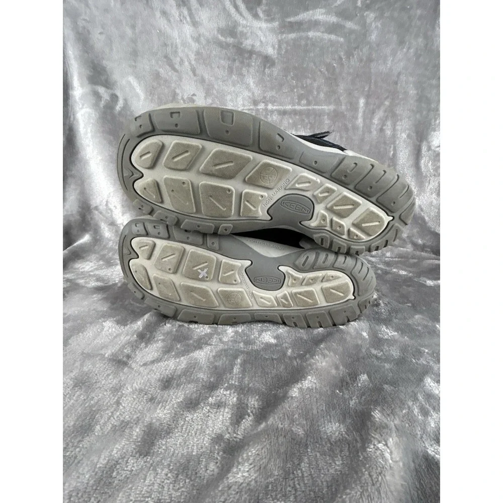Keen knotch chukka