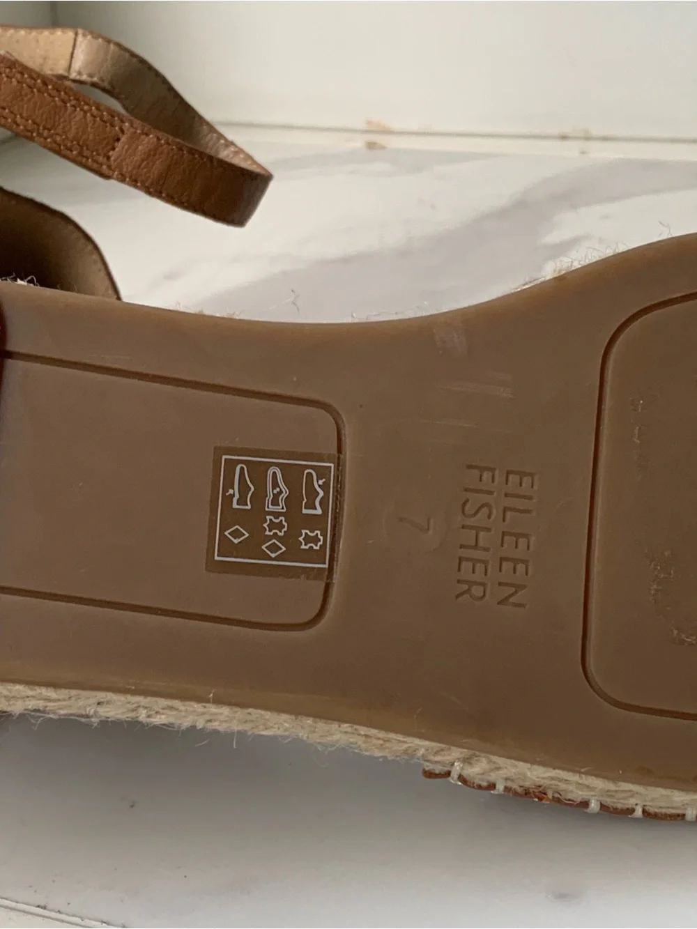 Eileen Fisher brown leather