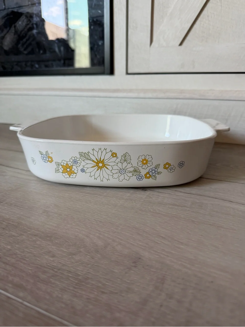 Corningware flower bouquet casserole dish A-10-B