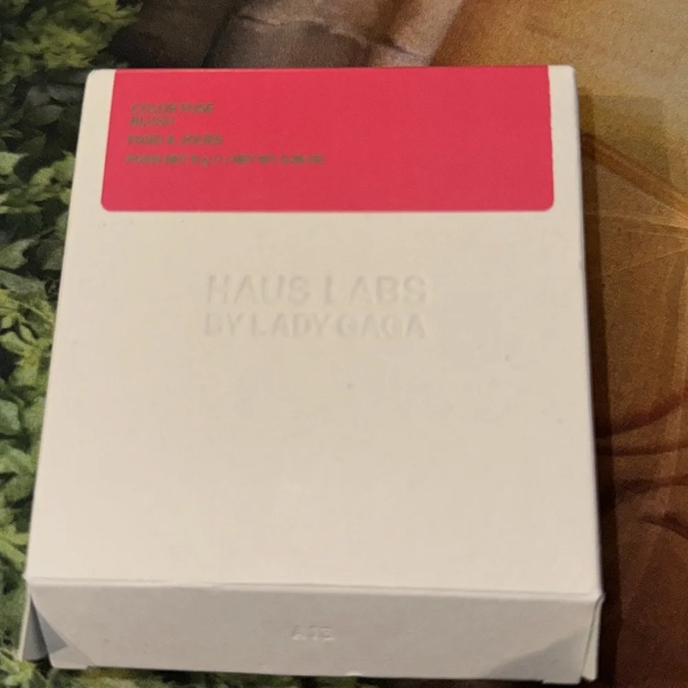 Haus Labs By Lady Gaga talc free
