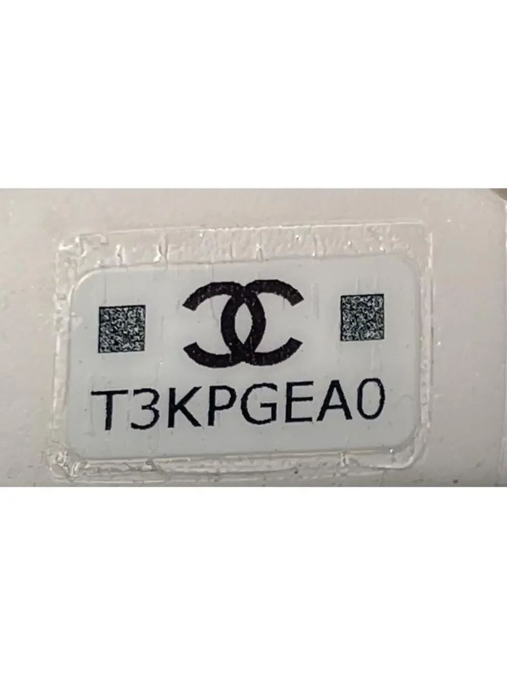 CHANEL elevate your