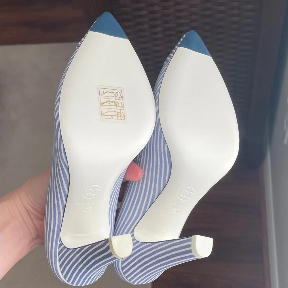 New CHANEL Blue and White Striped Heels pumps leather