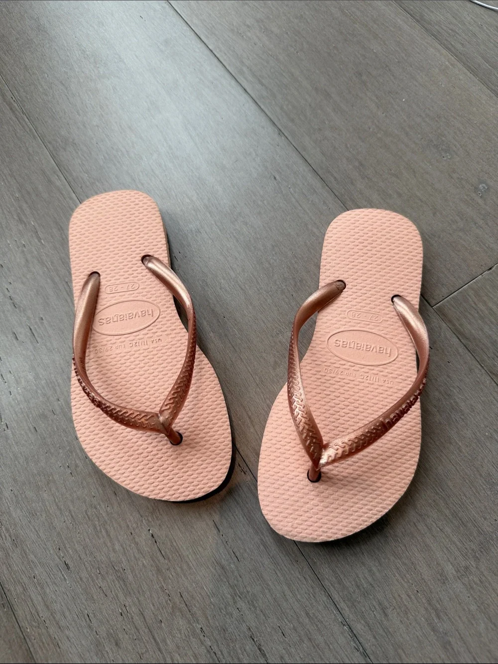 Havaianas leather stylish pairing