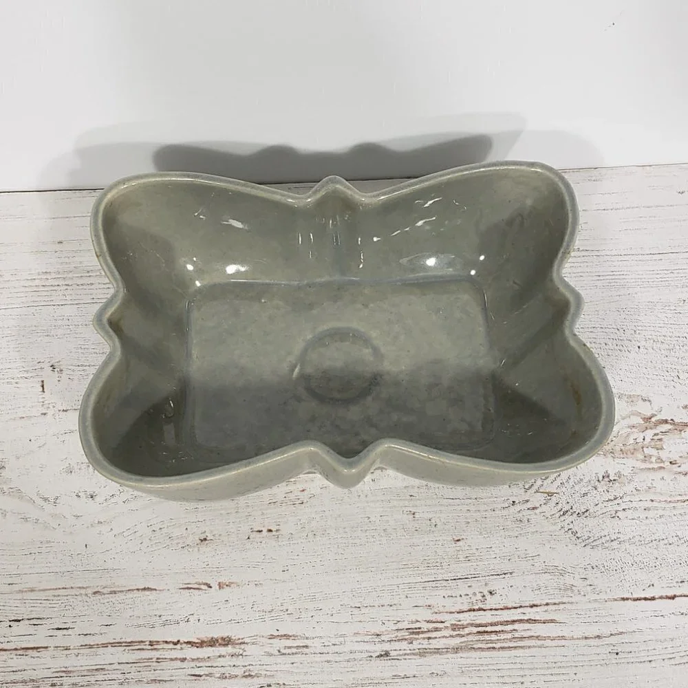Shawnee USA 151  Pottery  Seafoam Sage Green Butterfly Planter  MCM Vintage