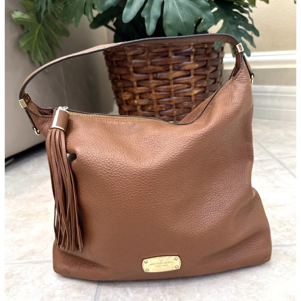 Michael Kors Slouch Purse Shoulder Bag Tassel Brown Leather‎ Hobo Boho Festival