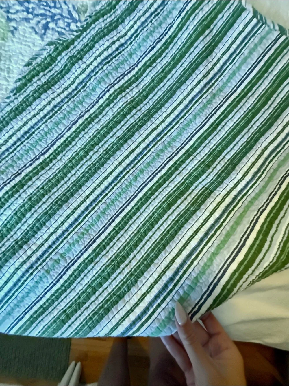 N/A lightweight quilted