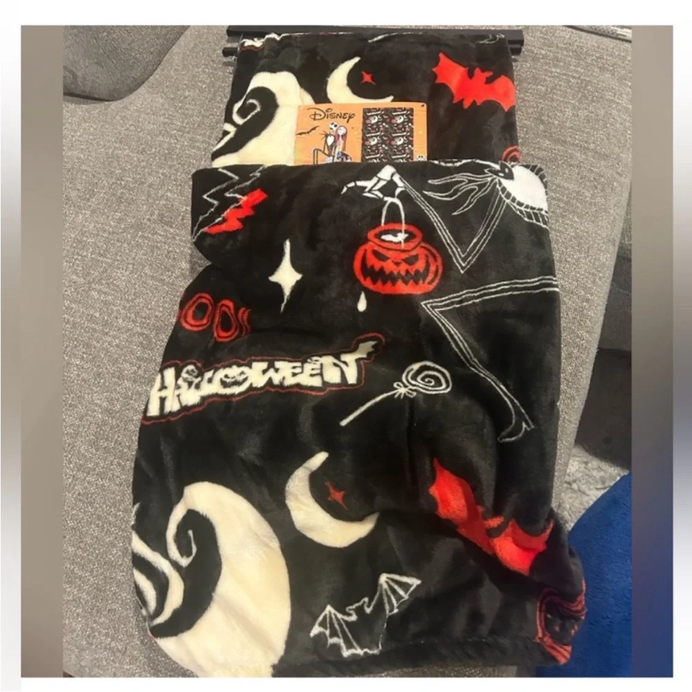 Disney’s the Nightmare Before Christmas Plush Throw  Hallowee…