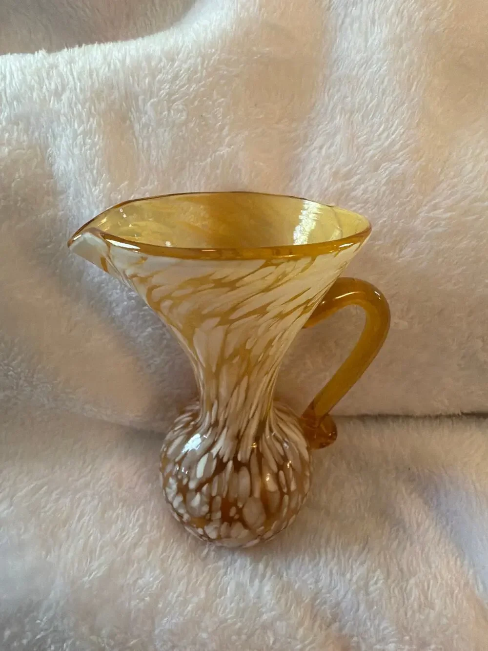Vintage Amber White Spatter Cased Art Glass Pitcher Applied Handle Vase Jug 6