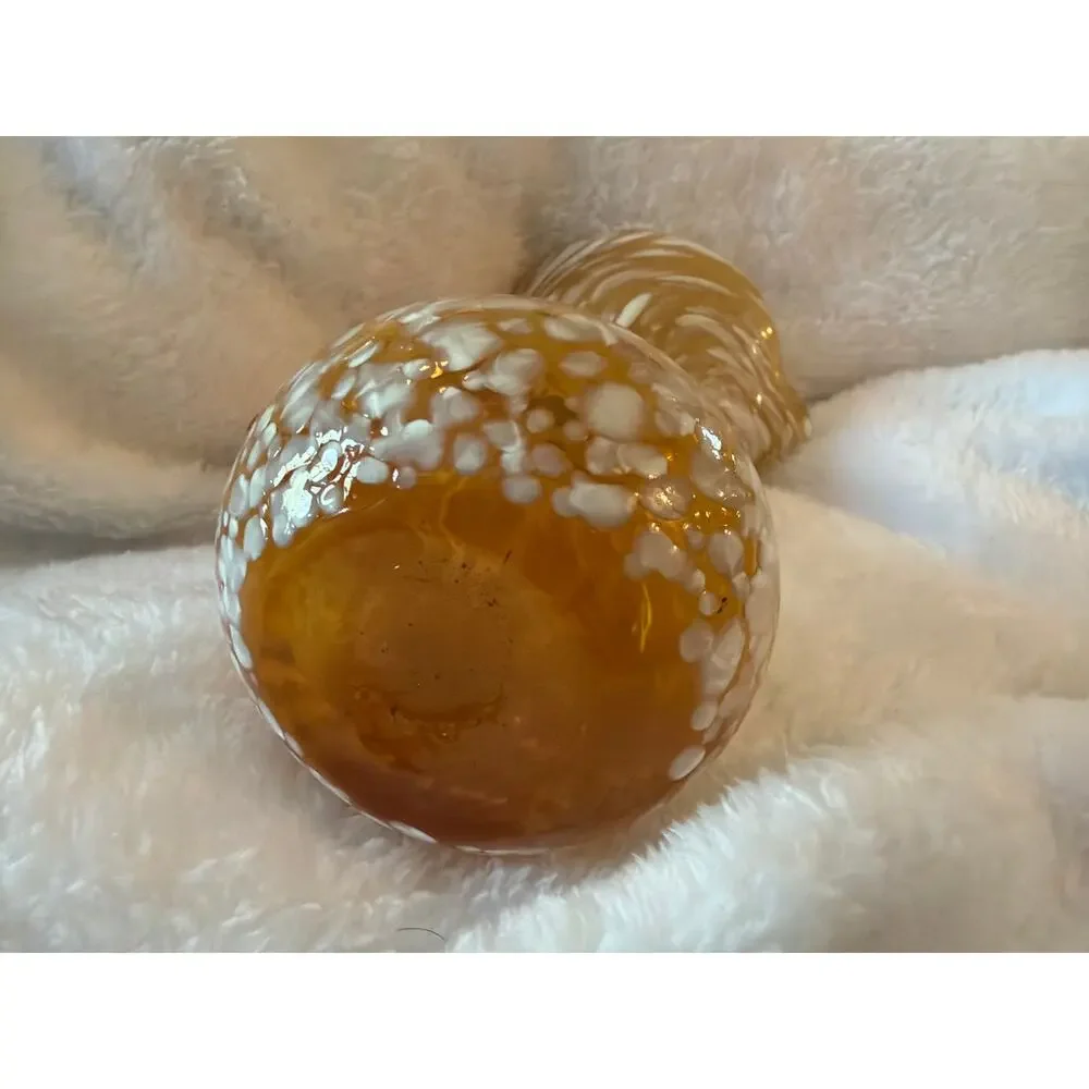 Unbranded vintage amber