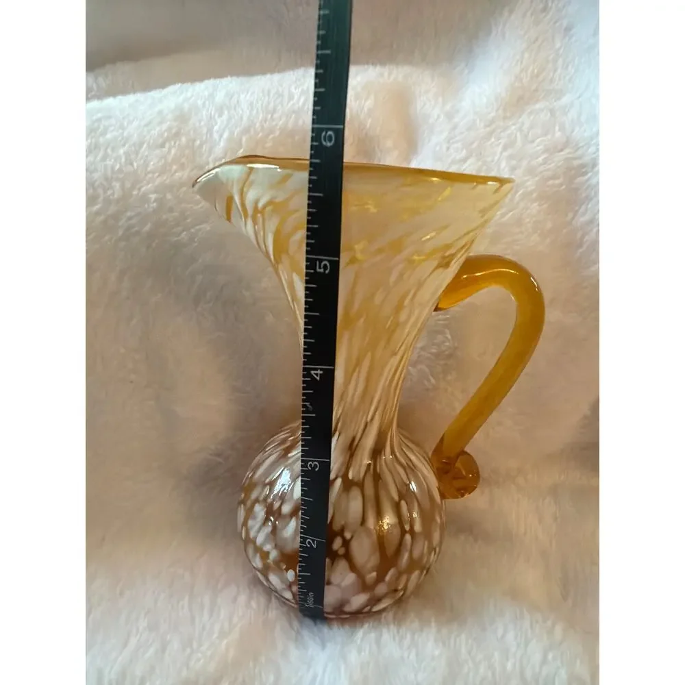Unbranded vintage amber