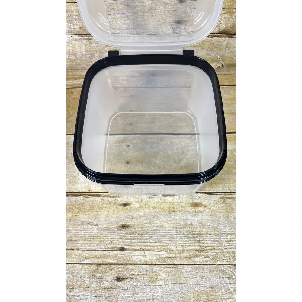 Tupperware brand new