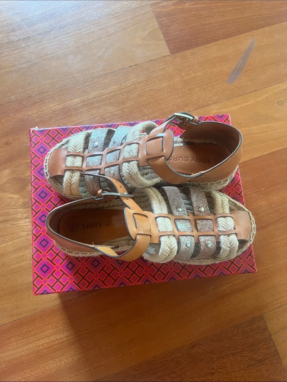 Tory Burch tory burch