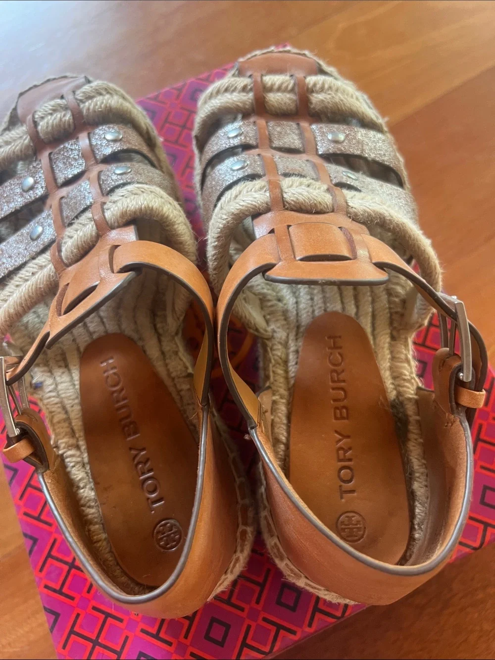 Tory Burch tory burch
