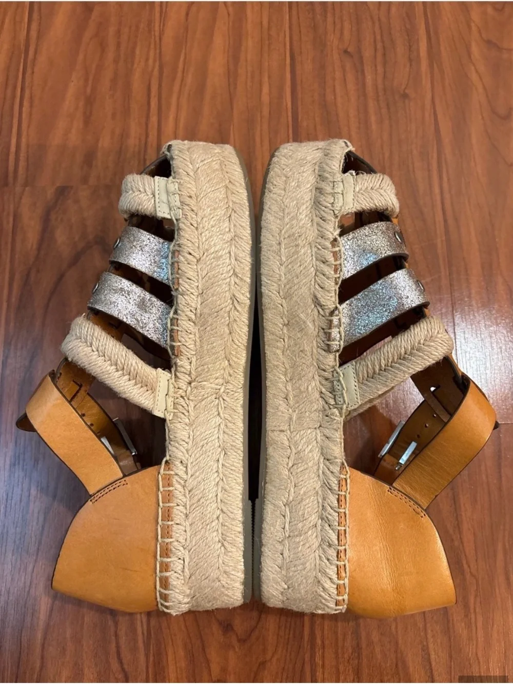 Tory Burch tory burch