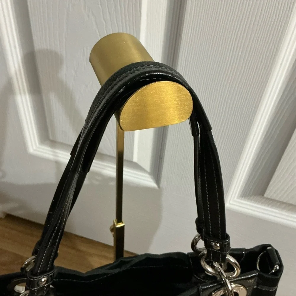 Coach chic black