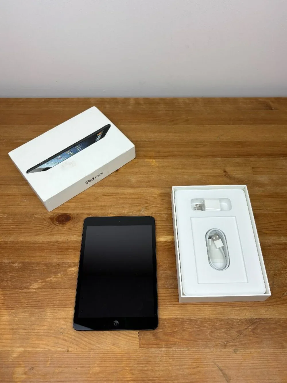 Apple iPad mini 1st Generation Model Number: A1432
