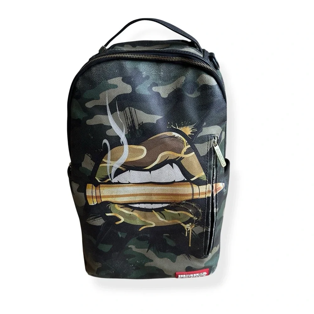 Sprayground army lips