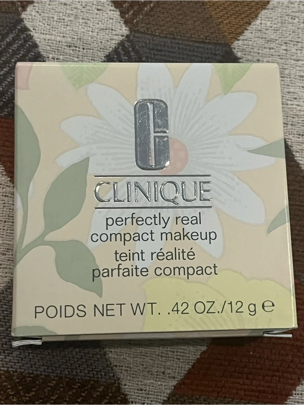 New Clinique Perfectly Real Compact Makeup Shade 110