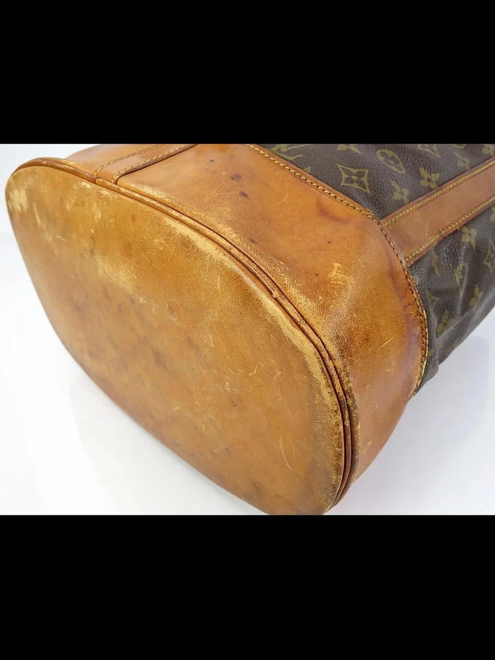 Louis Vuitton classic louis