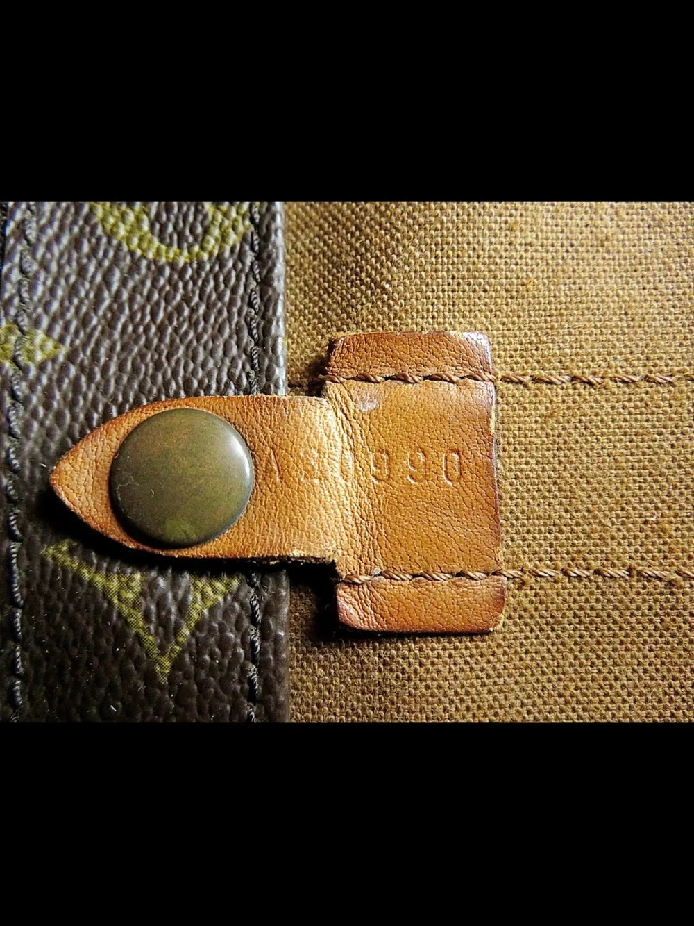 Louis Vuitton classic louis