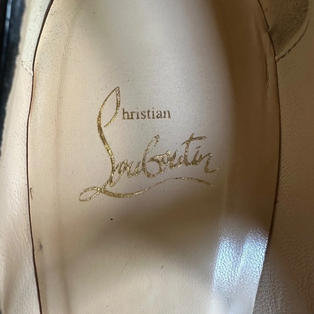 Christian Louboutin details features