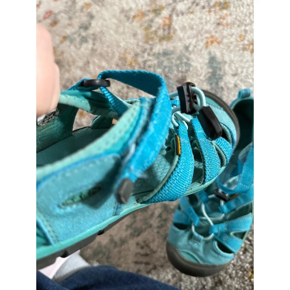 Keen cnx waterproof