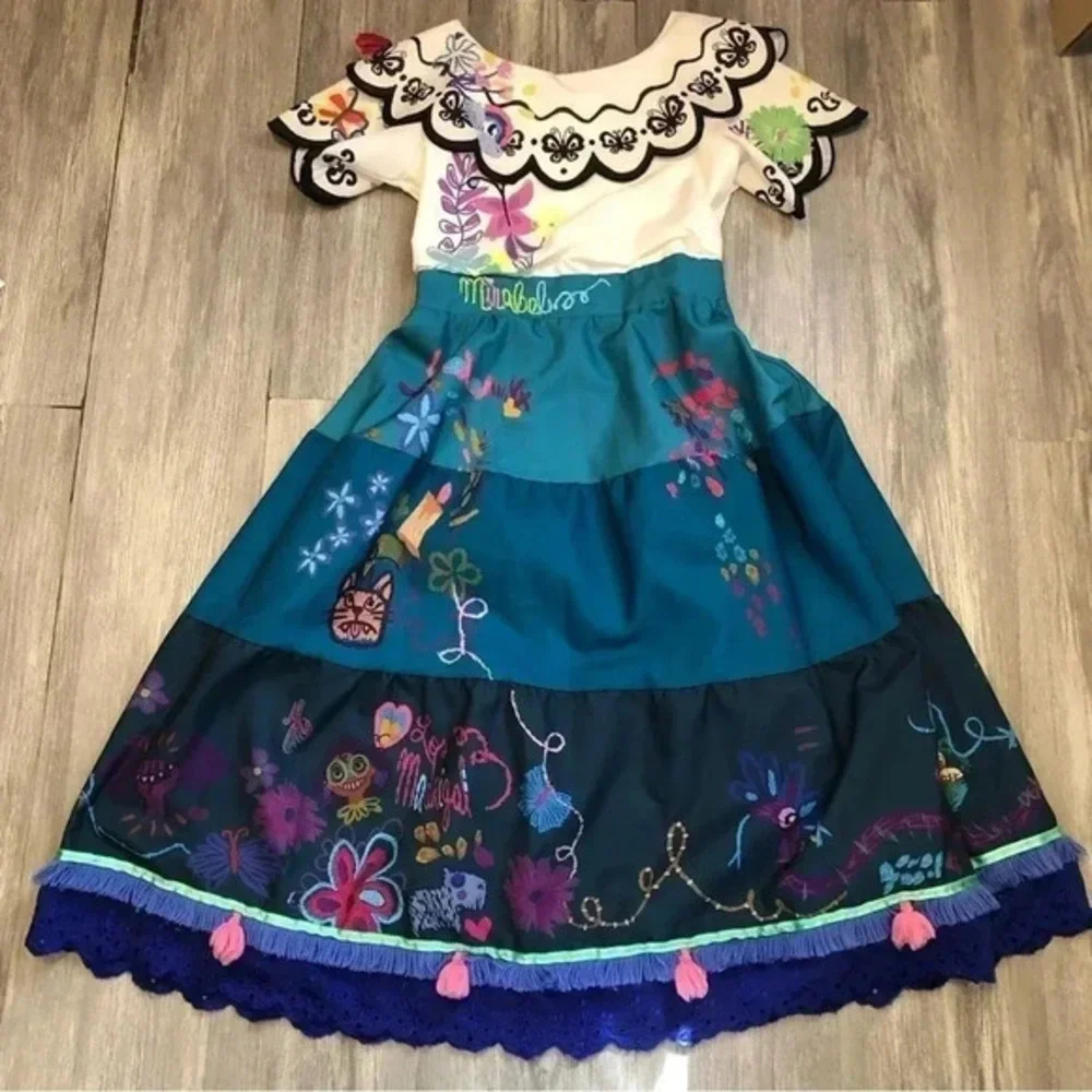 Authentic Disney Store‎ Size 9/10 Encanto Mirabel  Dress Costume, Pretend Play