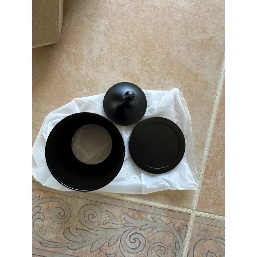 The Unbranded Brand opened box