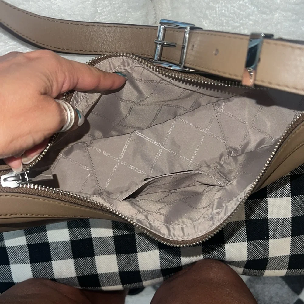 Michael Kors elegant brown