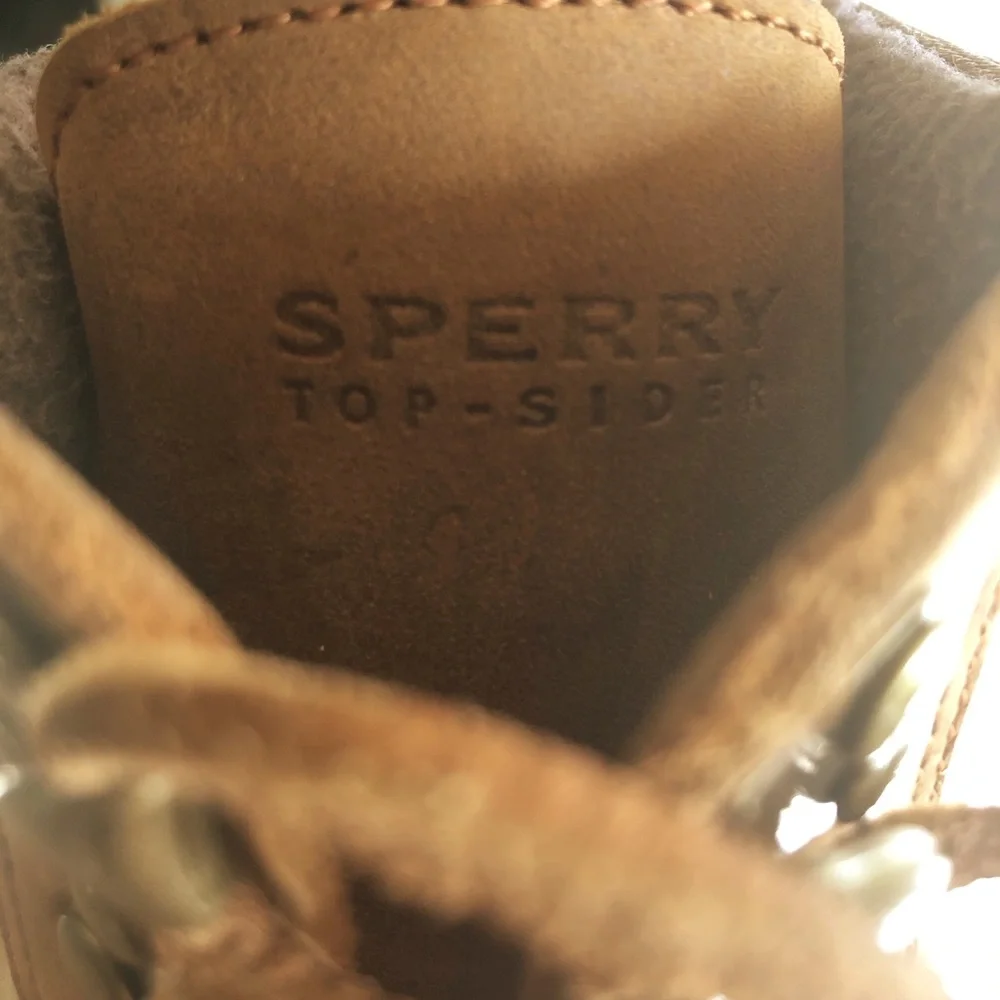 Sperry classic shearwater