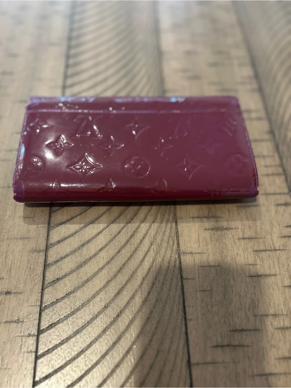 Louis Vuitton silhouette glossy good