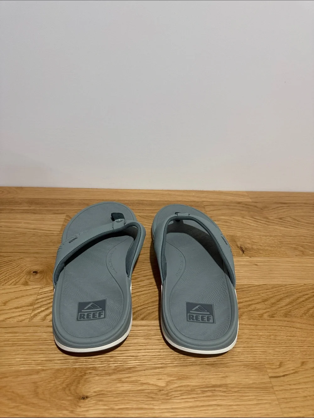Reef lightweight flip