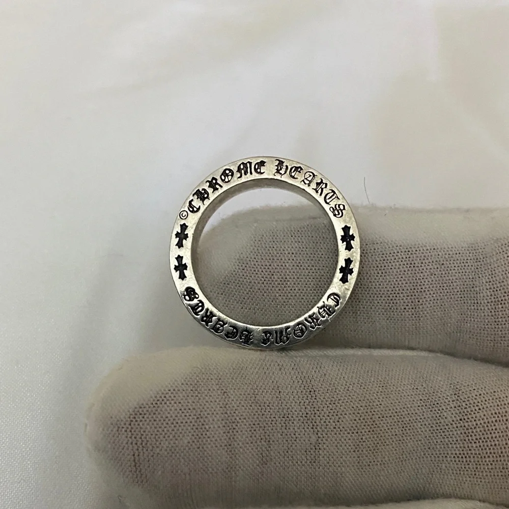 Chrome Hearts reposhing this
