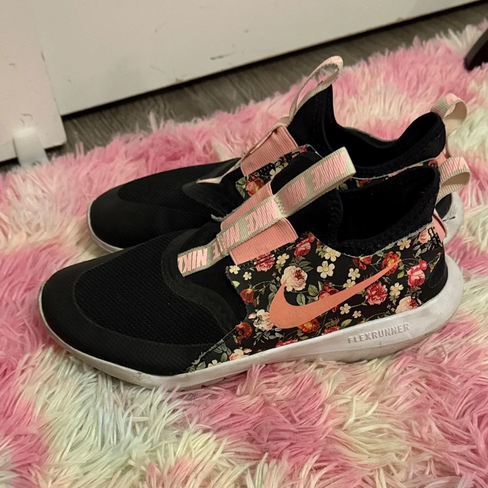 Nike stylish sneakers