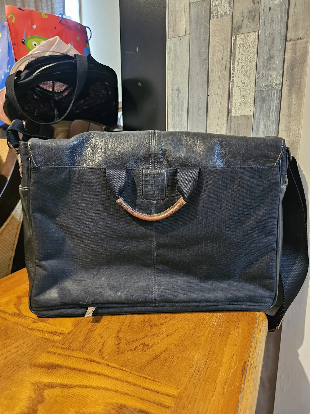 Boconi classic black