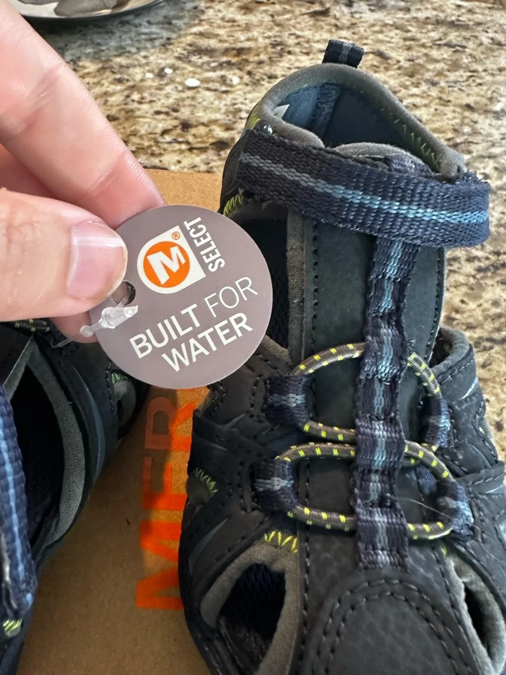 Merrell sturdy closed