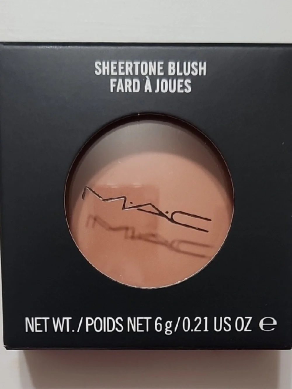 MAC Cosmetics soft warm