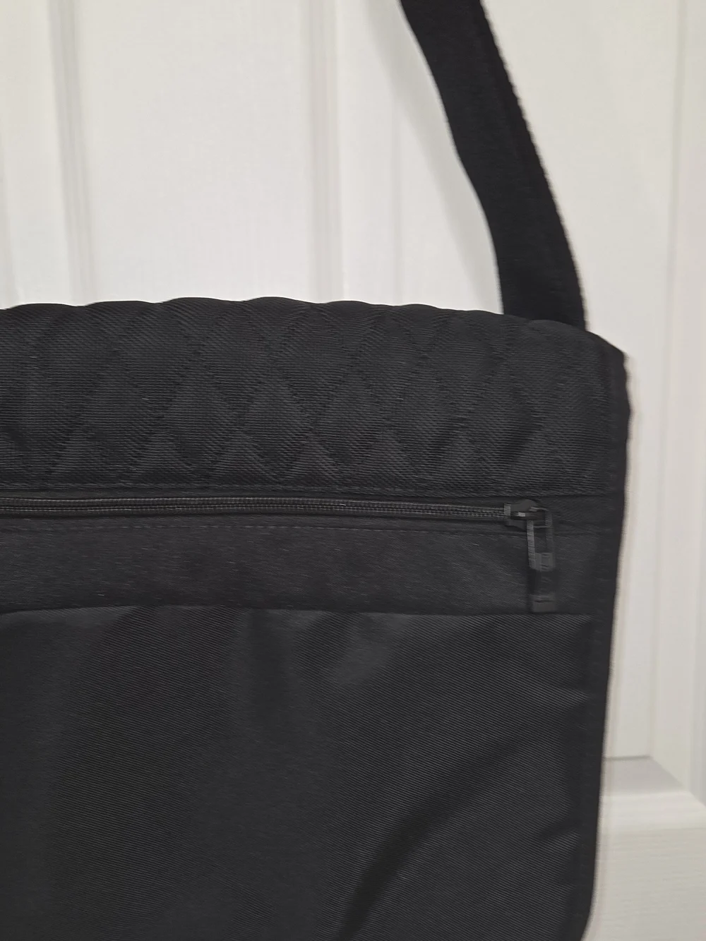 OGIO vault messenger