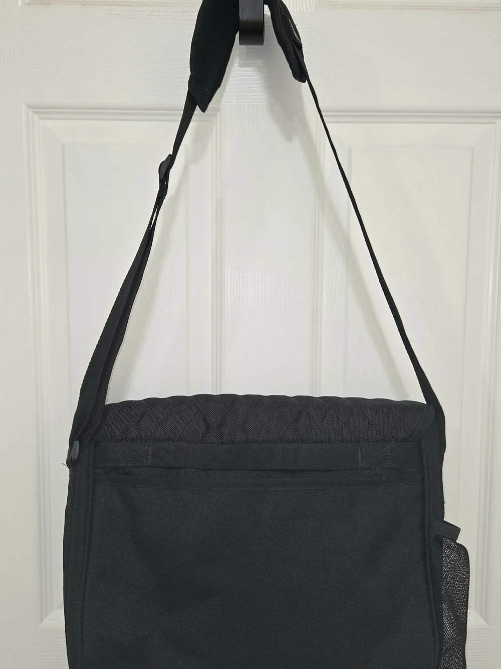 OGIO vault messenger