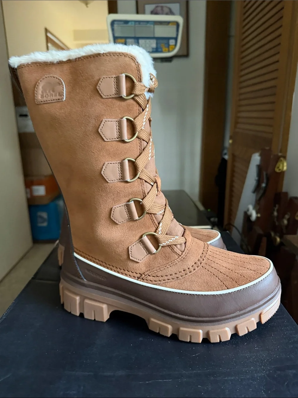 Sorel tall lace