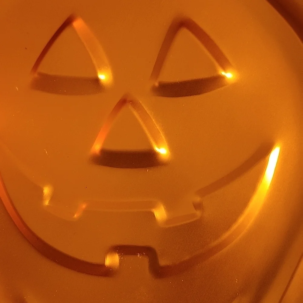 Wilton pumpkin inches