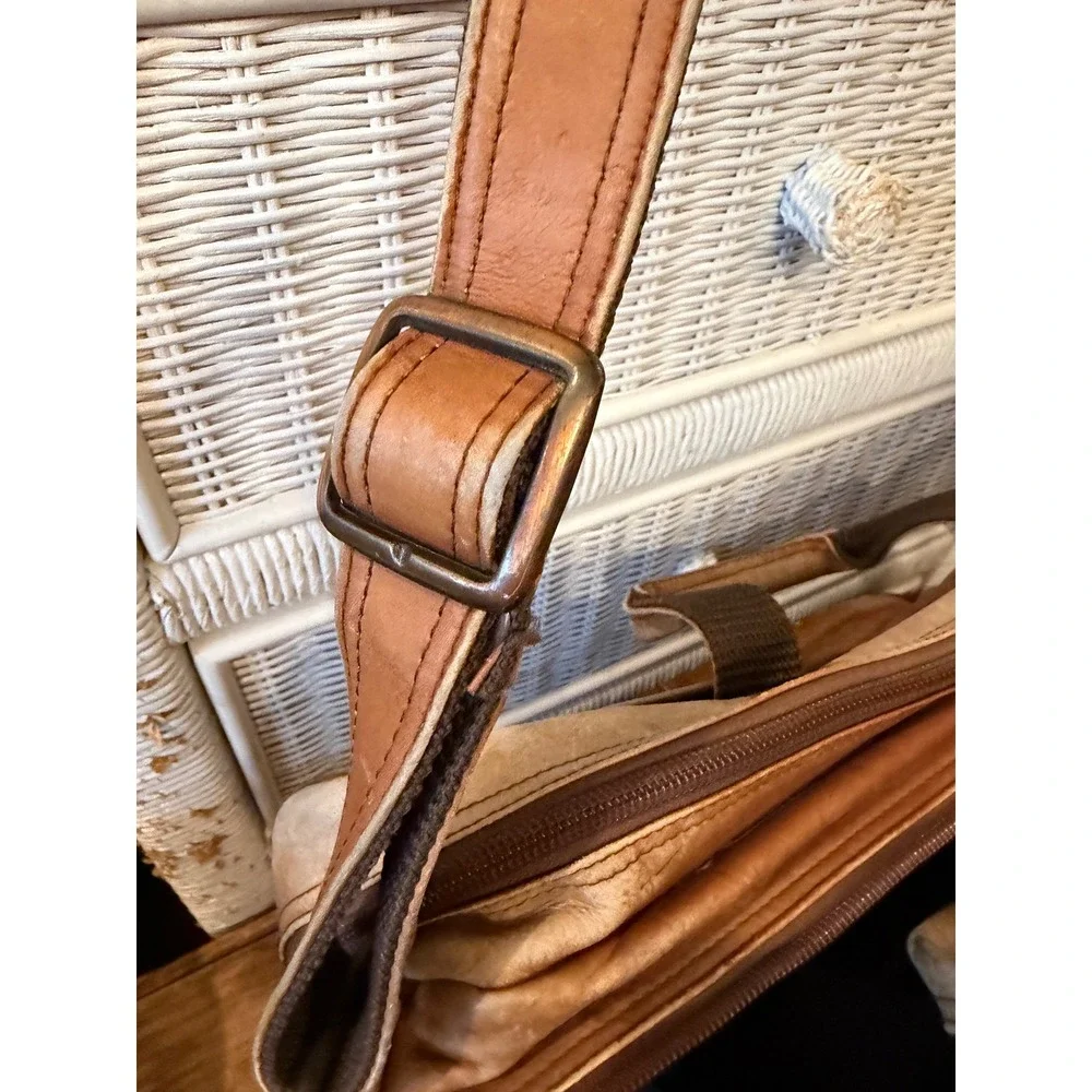 Avenue vintage tan